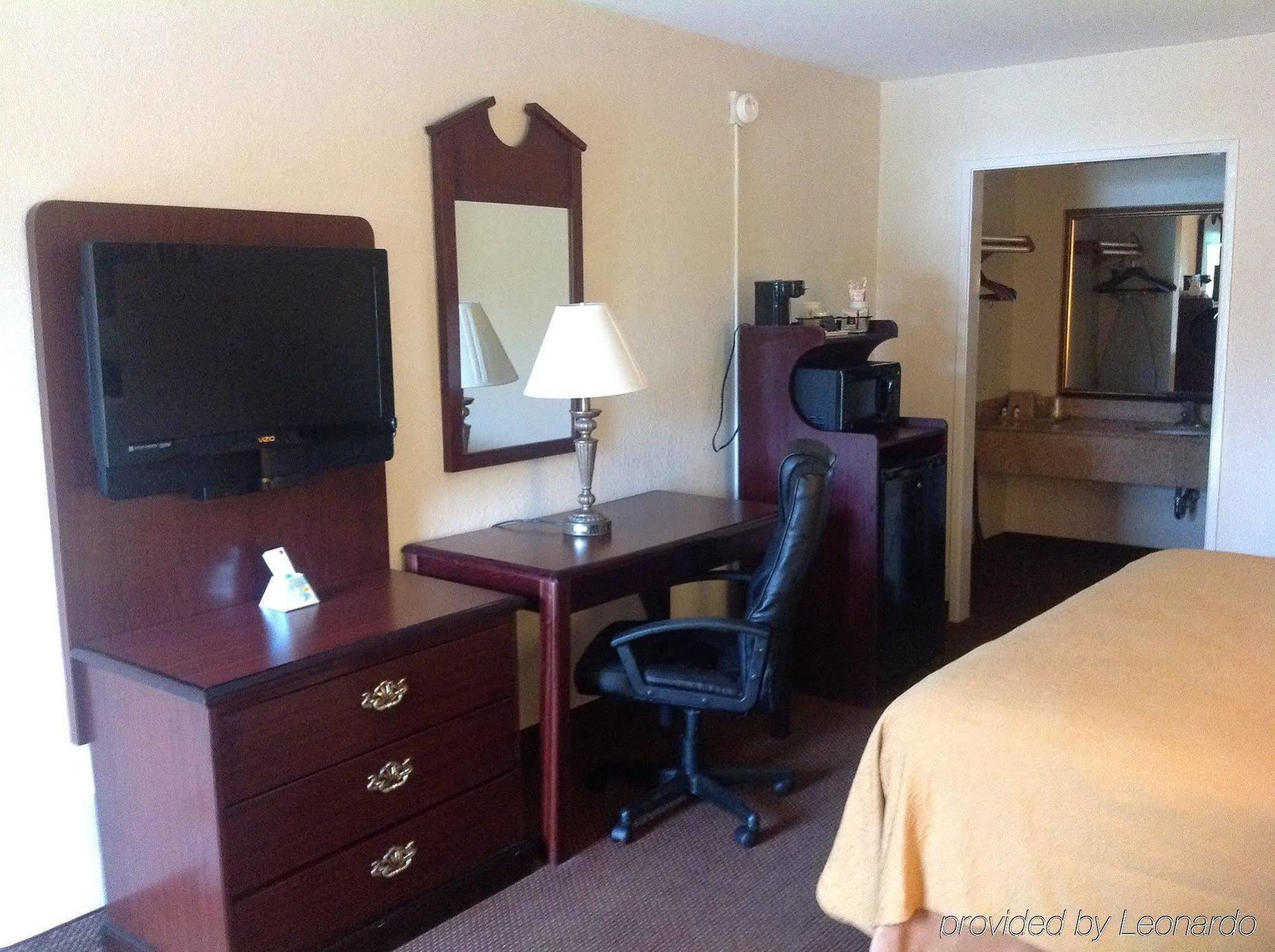 Red Roof Inn Tallahassee East Habitación foto